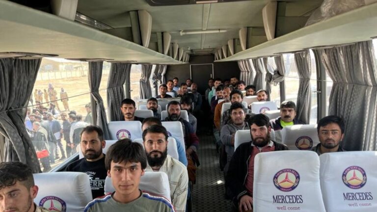 آخرین خبرها 19 استرداد ۴ هزار زندانی از ایران به افغانستان