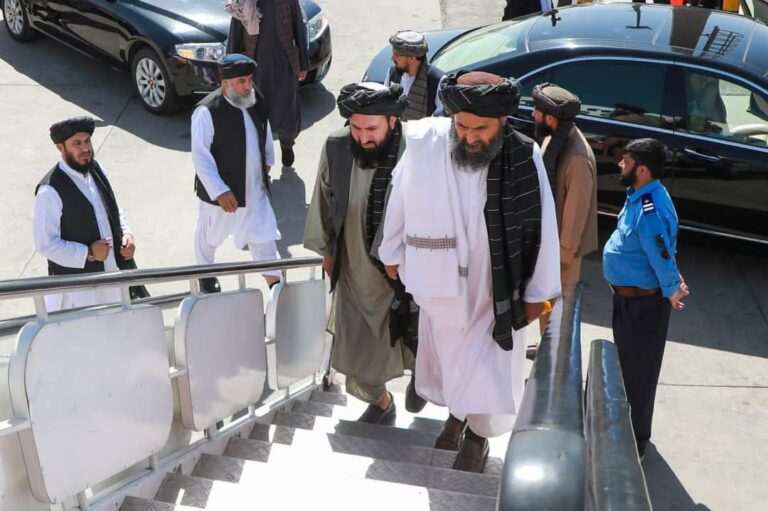 برای شرکت در کازان فروم؛ ملا برادر راهی روسیه شد