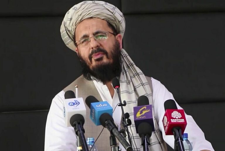 معاون سراج‌الدین حقانی: پاکستان به دستور مستقیم ترامپ عمل می‌کند