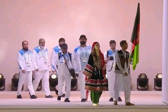 رژه با پرچم سهرنگ؛ حضور رسمی افغانستان در افتتاحیه ششمین دوره بازیهای کشورهای اسلامی در ریاض 1 رژه با پرچم سهرنگ؛ حضور رسمی افغانستان در افتتاحیه ششمین دوره بازیهای کشورهای اسلامی در ریاض