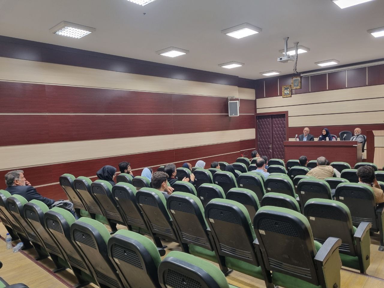 هشدار آمریکا به مقامات جمهوریت: اگر کابل را به توصیه تهران حفظ کنید کمکها را قطع میکنیم 2 هشدار آمریکا به مقامات جمهوریت: اگر کابل را به توصیه تهران حفظ کنید کمکها را قطع میکنیم