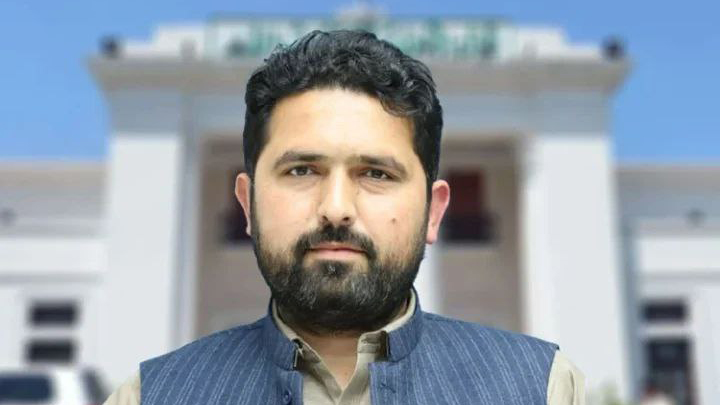 وزیر ارشد خیبر پختونخوا: تنها راه‌حل بحران، مذاکره با طالبان است