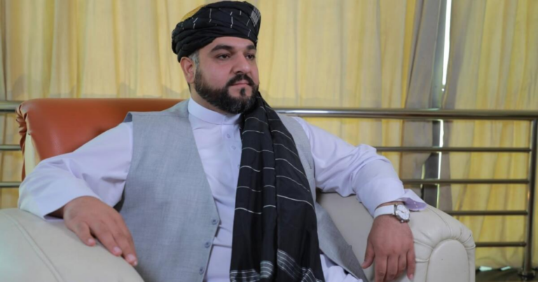 رئیس تلویزیون تمدن: دو کارمند بازداشت شده را آزاد کنید
