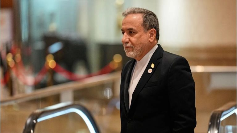 عراقچی: مشکل میانجی‌گری نیست؛ سلطه‌جویی واشنگتن است