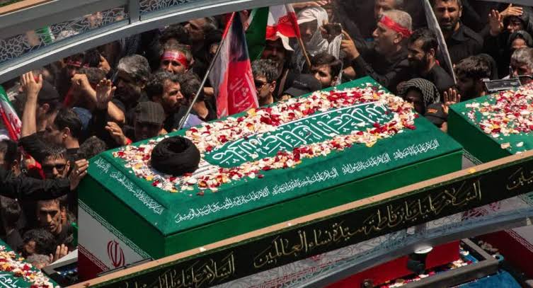 تشییع پیکر رهبر شهید در مشهد؛ مهاجرین آماده پذیرایی و میزبانی اند