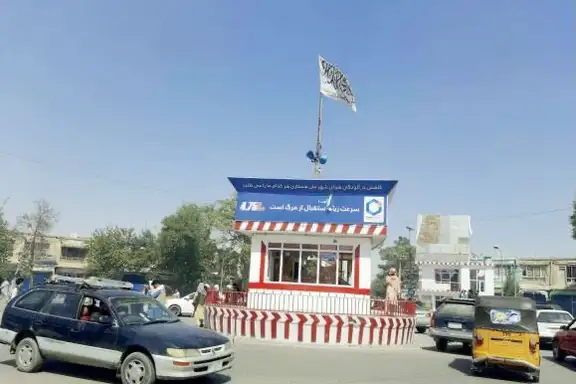 سانحه جاده‌ای در افغانستان؛ واژگونی اتوبوس در قندوز ۲۶ زخمی برجای گذاشت    