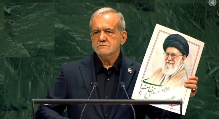 پزشکیان خطاب به ترامپ: ایرانیان در برابر زبان زور و قلدری سر خم نخواهند کرد | بمب اتم دست اسرائیل است اما ایران تحریم می‌شود
