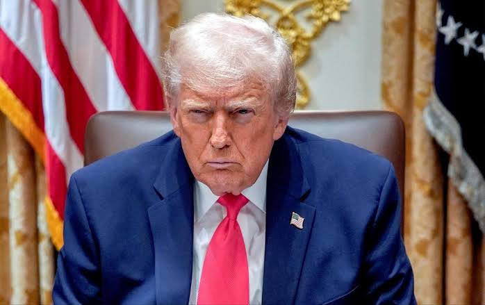 وال‌استریت ژورنال: ترامپ در پشت‌پرده سناریوی پایان جنگ با ایران را بررسی می‌کند