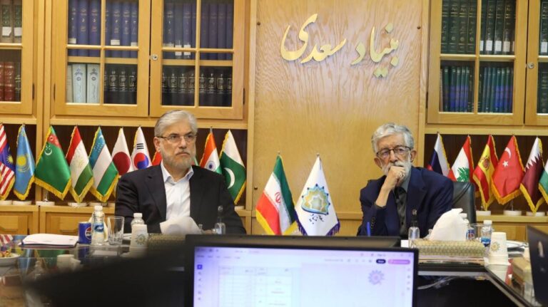 زبان فارسی؛ پلی برای گسترش دیپلماسی فرهنگی و همزیستی ملت‌ها
