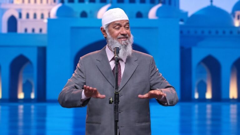 ذاکر نایک از ممنوعیت آموزش دختران توسط طالبان دفاع کرد؛ خشم هندی‌ها، پاکستانی‌ها و افغان‌ها
